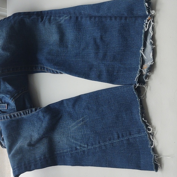 True Religion Joey Flare Cut-Off Crop Jeans Medium Wash Size 29 - Picture 9 of 10